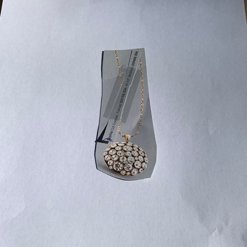Lia Sophia cut crystals Elegant Gold Pendant Necklace